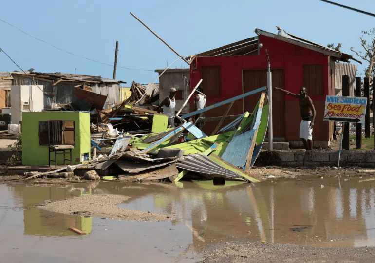 Hurricane Beryl makes landfall in Mexico after 11 killed!